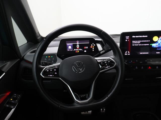 Volkswagen ID.3 First Max 58 kWh | 204 PK | SoH 92% | Panoramadak | Adaptive cruise control | Navigatiesystem | Verwarmde voorstoelen |