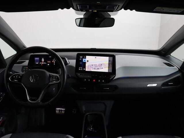Volkswagen ID.3 First Plus 58 kWh | SoH 94,1% | Trekhaak | Navigatie | Camera!