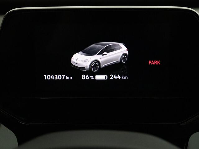 Volkswagen ID.3 First Plus 58 kWh | SoH 94,1% | Trekhaak | Navigatie | Camera!