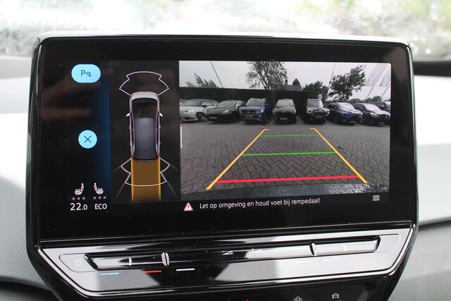 Volkswagen ID.3 First Max 58 kWh / Full option! / Panoramadak / Camera / Head-up / Keyless / 20'' / ACC / Dodehoek / Elektr. stoelen / Massage / Navigatie / Stuurverwarming