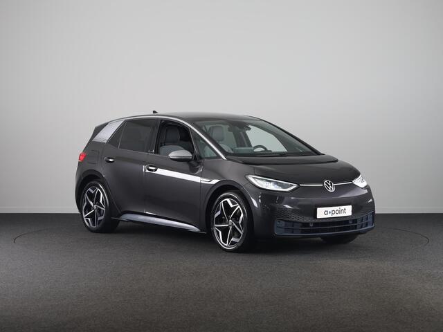 Volkswagen ID.3 First Plus 58 kWh 204 pk | Navigatie | Parkeersensoren | Achteruitrijcamera | Stoelverwarming | Apple Carplay/Android Auto | Matrix LED koplampen |