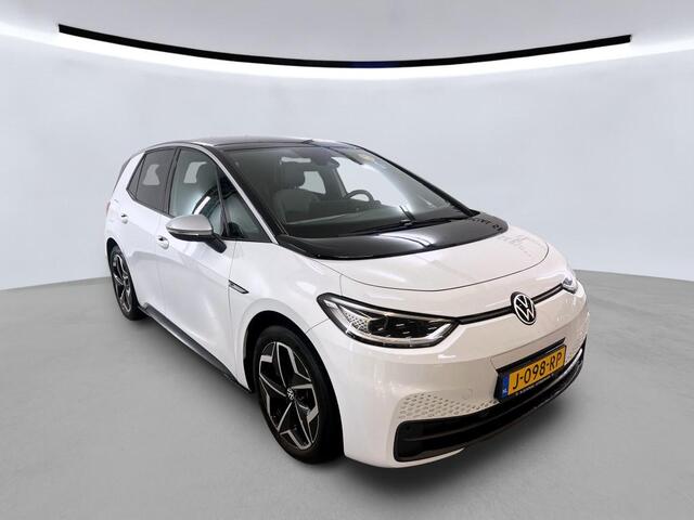 Volkswagen ID.3 First Plus 58 kWh / CAMERA/ PARK. SENSOREN/ IQ. LIGHT/ DIGITAL DASHBOARD/ APP CONNECT/ BLUETOOTH/ NAVI/ CLIMA/ 19" LMV