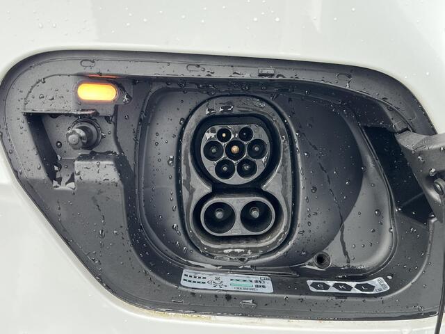 Volkswagen ID.3 First Plus 58 kWh SOH:89% STOEL + STUUR VERWARMING | CAMERA | KEYLESS | ORGINEEL NL AUTO / NAP RIJKLAARPRIJS INCL. 12MND BOVAG GARANTIE