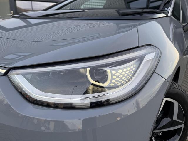 Volkswagen ID.3 First Plus 58 kWh ?SOH 93% ?Rijklaarprijs ?Matrix LED ?Full LED ?Alcantara ?Sfeerverlichting ?Navigatie ?Camera ?Lichtmetaal 19" ?Parkeersensoren