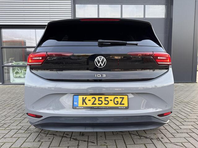 Volkswagen ID.3 First Plus 58 kWh ?SOH 93% ?Rijklaarprijs ?Matrix LED ?Full LED ?Alcantara ?Sfeerverlichting ?Navigatie ?Camera ?Lichtmetaal 19" ?Parkeersensoren