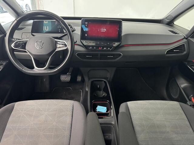 Volkswagen ID.3 Life 58 kWh | Apple CarPlay / Android Auto | Cruise control adaptief | Parkeersensoren | Stoelverwarming |