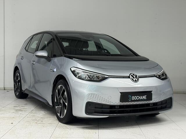 Volkswagen ID.3 Life 58 kWh | Apple CarPlay / Android Auto | Cruise control adaptief | Parkeersensoren | Stoelverwarming |