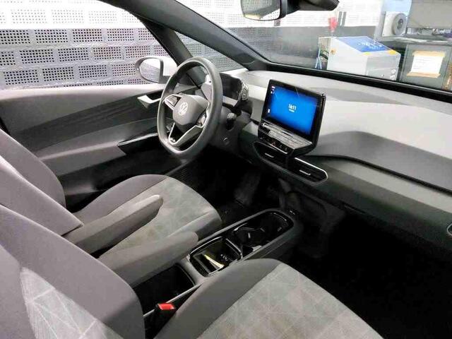 Volkswagen ID.3 Pure Performance 45 kWh | 19" Licht metaal | Nieuwe banden | Carplay