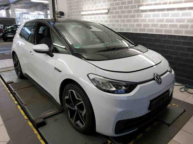 Volkswagen ID.3 Pure Performance 45 kWh | 19" Licht metaal | Nieuwe banden | Carplay