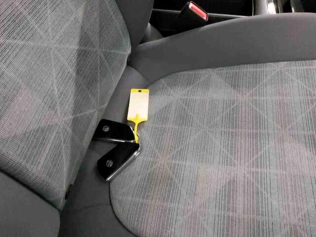 Volkswagen ID.3 Pure Performance 45 kWh | 19" Licht metaal | Nieuwe banden | Carplay