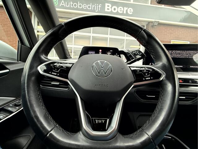 Volkswagen ID.3 First Plus 58 kWh SOH 90.7%, Camera, Trekhaak, 19''Lmv