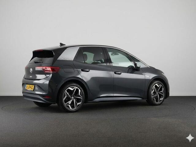 Volkswagen ID.3 First Plus 58 kWh 204 PK | Navigatie | Parkeersensoren | Camera | Led lampen
