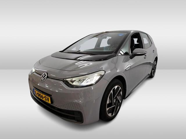 Volkswagen ID.3 Life 58 kWh 204pk Navigatie / 18"LM velgen / Zwart dak / App-connect / Parkeersensoren / Keyless-Go