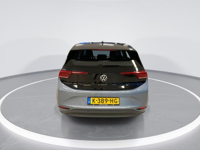 Volkswagen ID.3 Life 204pk 58 kWh · Apple/Android Car Play · Camera · P-Sensoren · Navigatie · Stoel & Stuurverwarming · 18'' Inch ·