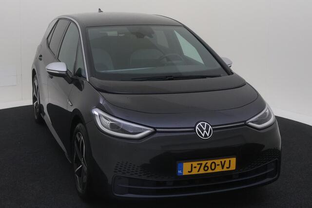 Volkswagen ID.3 First Plus 58 kWh / LED / Navigatie / Achteruitrij camera / 19'' LMV