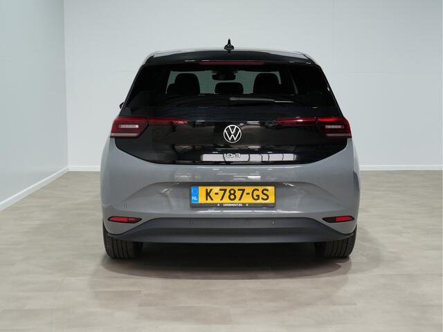 Volkswagen ID.3 First Plus 58 kWh Camera Navigatie Stoel/Stuurverwarming Carplay
