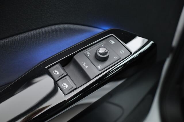 Volkswagen ID.3 Pro 58 kWh | Adapt. Cruise | Stoel- Stuurverwarming | Apple CarPlay | PDC V+A | Navi