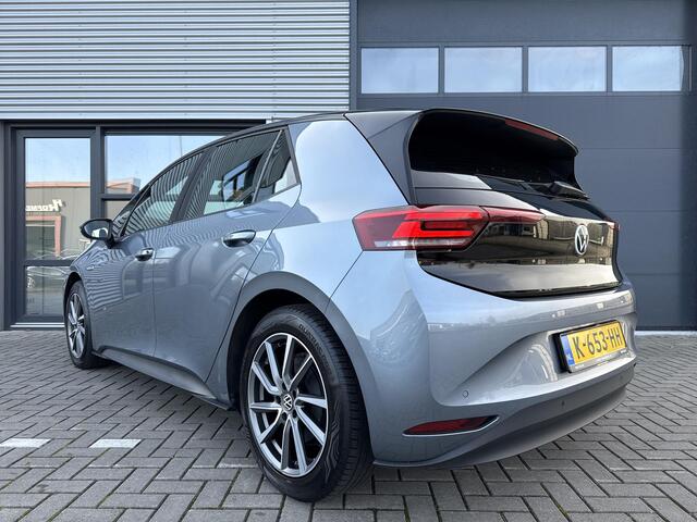 Volkswagen ID.3 Life 58 kWh ?SOH 92% ?Full LED ?Sfeerverlichting ?Navigatie ?Trekhaak ?Lichtmetaal 18" ?Parkeersensoren