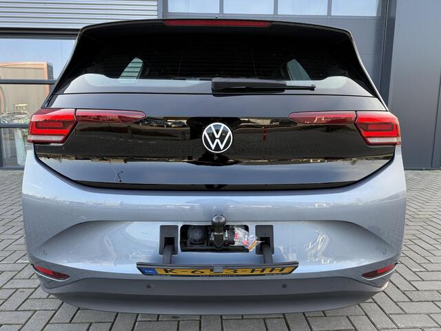 Volkswagen ID.3 Life 58 kWh ?SOH 92% ?Full LED ?Sfeerverlichting ?Navigatie ?Trekhaak ?Lichtmetaal 18" ?Parkeersensoren