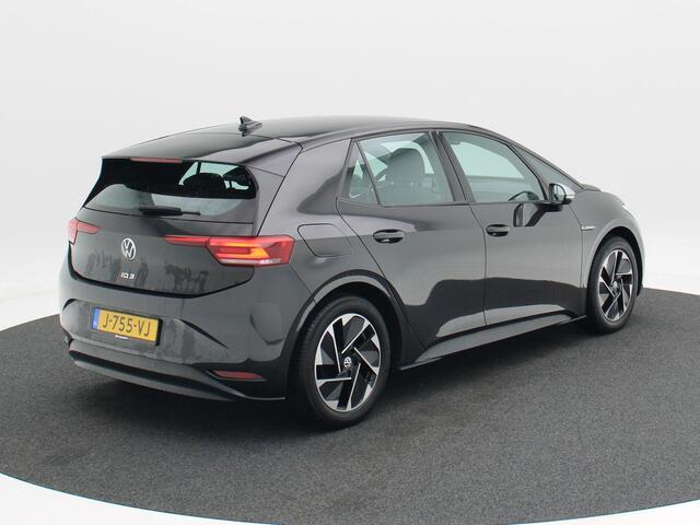 Volkswagen ID.3 First 58 kWh 204 Pk Automaat | Adaptive Cruise | Navigatiesysteem | Stoelverwarming | CarPlay | LED | 18 Inch
