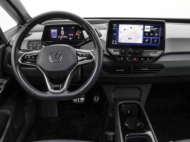 Volkswagen ID.3 First Max 204pk 58 kWh · Steunhaak · Glazendak · Camera · Apple/Android Car Play · Dodehoek Detectie · 20'' Inch ·