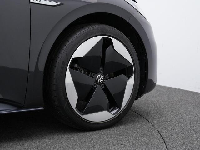 Volkswagen ID.3 Pro 58 kWh 204 pk | Panoramadak | IQ Light | Achteruitrijcamera | Stoelverwarming | Adaptive Cruise