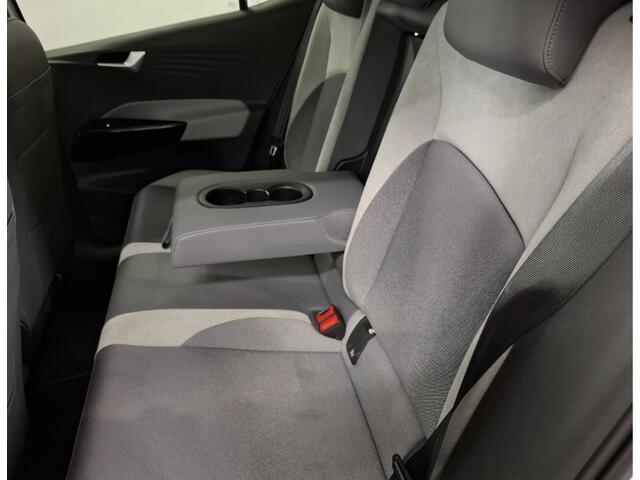 Volkswagen ID.3 First Max 58 kWh Panoramadak / SOH 91% / Camera / Navigatie