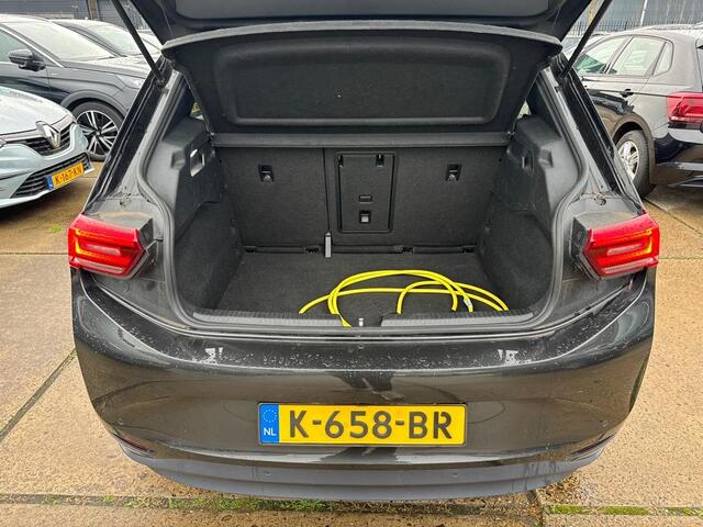 Volkswagen ID.3 First Plus 58 kWh | IQ-Light | Camera | Carplay |