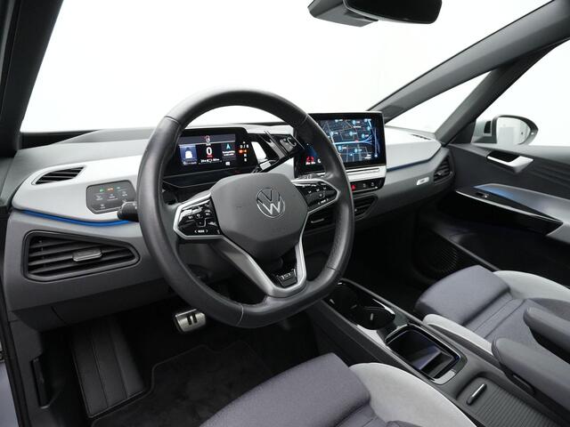 Volkswagen ID.3 First Max 58 kWh 204 pk | SOH 86% | Panoramadak | Head-up display | Elektr. verstelbare stoelen | IQ Light | Stuur-/stoelverwarming | Achteruitrijcamera