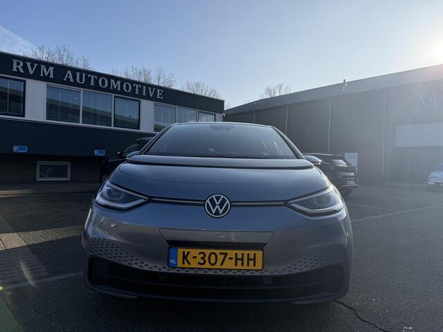 Volkswagen ID.3 Business 58 kWh ORIGINEEL NL / NAP | STOEL- & STUURVERWARMING | ADAPTIEVE CRUISE | CAMERA | MATRIX LED | RIJKLAAR MET 12 MND BOVAG