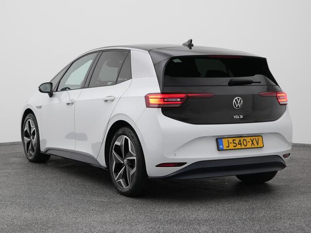 Volkswagen ID.3 First Plus 58 kWh | CAMERA | ADAPTIVE | STOEL- EN STUURVERW.