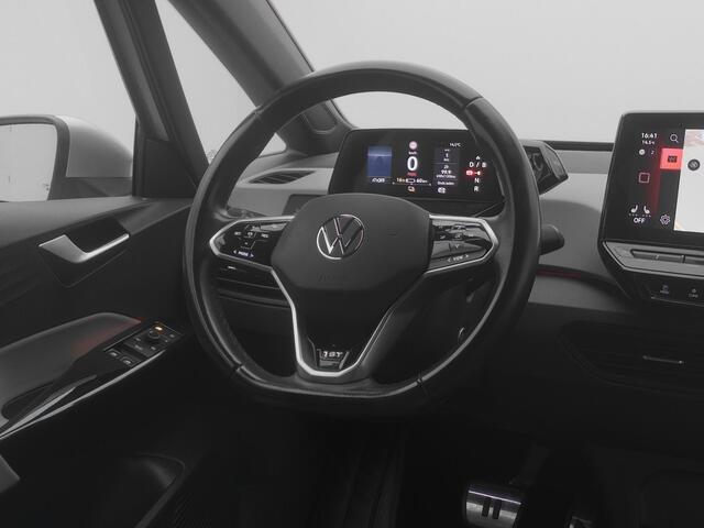Volkswagen ID.3 First Plus 58 kWh | CAMERA | ADAPTIVE | STOEL- EN STUURVERW.
