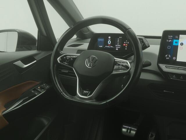 Volkswagen ID.3 First Plus 58 kWh | CAMERA | ADAPTIVE | KEYLESS | LEDER | STOEL- EN STUURVERW.
