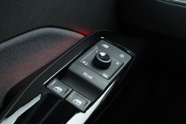 Volkswagen ID.3 Pro 58 kWh | Navi | Adapt. Cruise | Stoel- Stuurverw. | PDC V+A | Apple CarPlay |