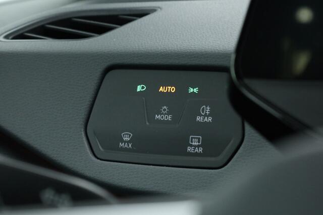 Volkswagen ID.3 Pro 58 kWh | Navi | Adapt. Cruise | Stoel- Stuurverw. | PDC V+A | Apple CarPlay |