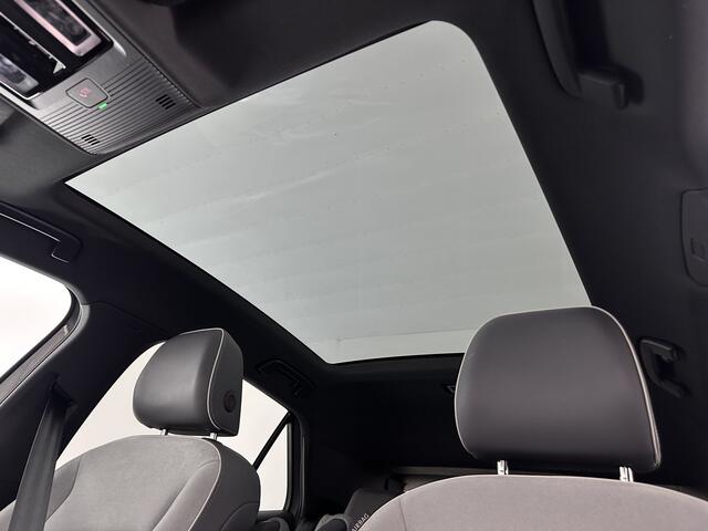 Volkswagen ID.3 First Max 58 kWh [ 3-Fase ] {SOH-92%} (INCL-BTW) *PANO | HEAD-UP | ADAPTIVE-CRUISE | FULL-LED | BLINDSPOT | CAMERA | KEYLESS | MICROFIBRE | AMBIENTLIGHT | NAVI-FULLMAP | DAB+ | ECC | HEATED-SPORTSEATS | DIGI-COCKPIT | 20"ALU*