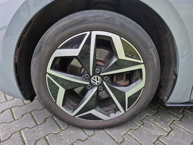 Volkswagen ID.3 First Plus 58 kWh Aut | ECC | Stoelverw | Camera's | Stuurverw | Sport pack 19" LM | CarPlay | Etc..