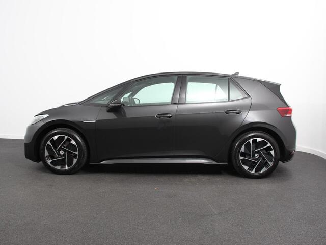 Volkswagen ID.3 Life 58 kWh | Climate control | Navigatie | Cruise control | Parkeersensoren voor + achter | LED Voorstoelen verwarmd | Apple Carplay/ Android Auto