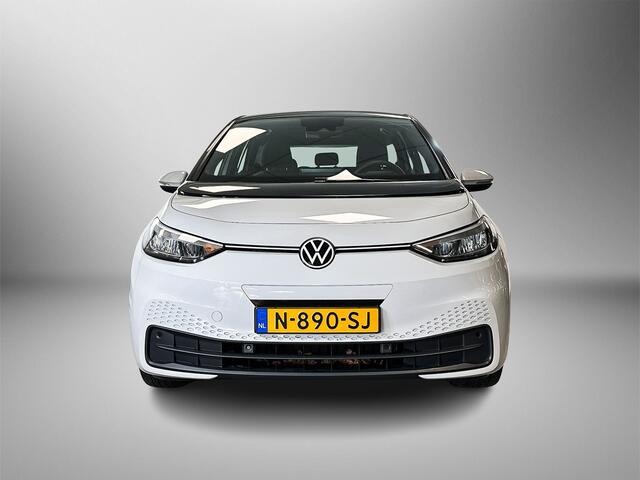 Volkswagen ID.3 Pure 45 kWh 150pk Warmtepomp | 'App-Connect' draadloze smartphone integratie | Adaptive Cruise Control