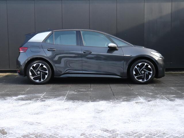 Volkswagen ID.3 First 58 kWh | PDC | CRUISE | NAVI | APPLE CARPLAY | STOEL/STUURVERW. |