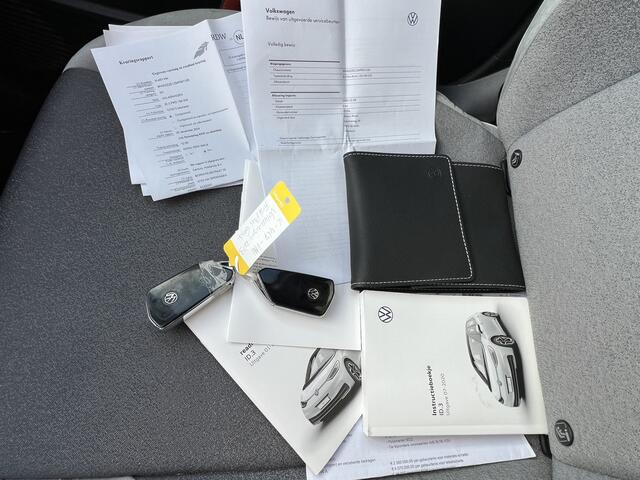 Volkswagen ID.3 First Plus 58 kWh | Nieuw Binnen! | Stoelverwarming | Camera | Navi