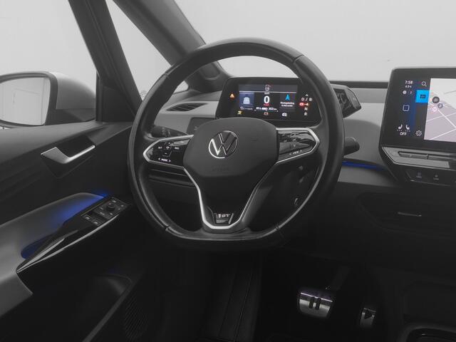 Volkswagen ID.3 First Plus 58 kWh | CAMERA | ADAPTIVE | STOEL- EN STUURVERW.