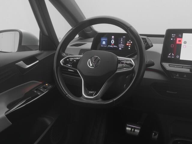 Volkswagen ID.3 First Plus 58 kWh | CAMERA | ADAPTIVE | STOEL- EN STUURVERW.