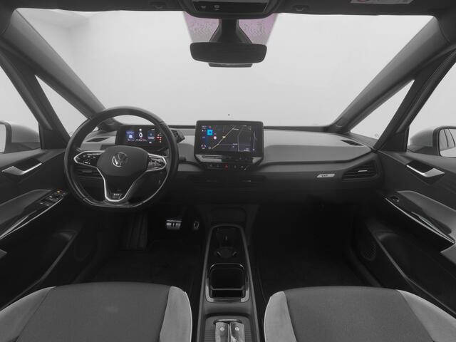 Volkswagen ID.3 First Plus 58 kWh | CAMERA | ADAPTIVE | STOEL- EN STUURVERW.