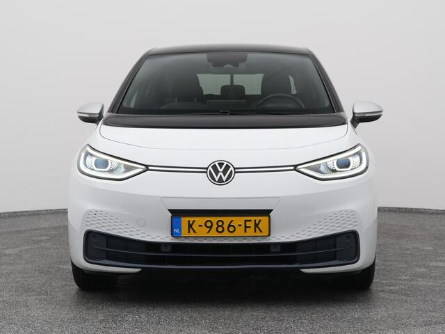 Volkswagen ID.3 First Plus 58 kWh | CAMERA | ADAPTIVE | STOEL- EN STUURVERW.