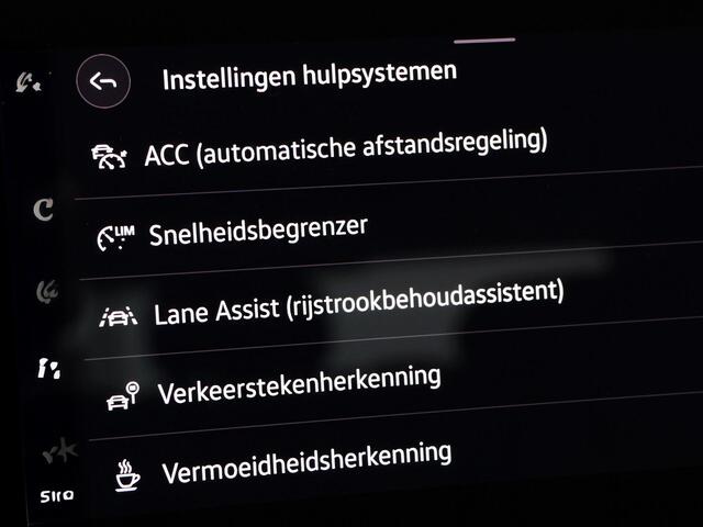 Volkswagen ID.3 Life 204pk 58 kWh · SOH 89% · Apple/Android Car Play · Camera · P-Sensoren · Navigatie · Stoel & Stuurverwarming · 18'' Inch ·