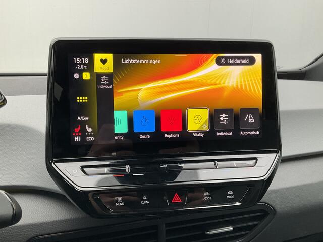 Volkswagen ID.3 First Plus 58 kWh Carplay Adap.Cruise Camera Stoel/Stuurverw Keyless Led NL-Auto!