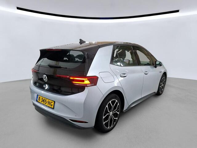 Volkswagen ID.3 Life 58 kWh / AUTOMAAT/ CRUISE/ STOELVERWARMING/ NAVI/ CLIMA/ PARK. SENSOREN/ 19"LMV