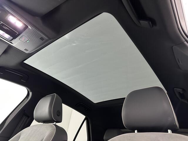 Volkswagen ID.3 First Max 58 kWh [ 3-Fase ] {SOH-87%} (INCL.BTW) *PANO | HEAD-UP | ADAPTIVE-CRUISE | FULL-LED | BLINDSPOT | CAMERA | KEYLESS | MICROFIBRE | AMBIENTLIGHT | NAVI-FULLMAP | DAB+ | ECC | HEATED-SPORTSEATS | DIGI-COCKPIT | 20"ALU*