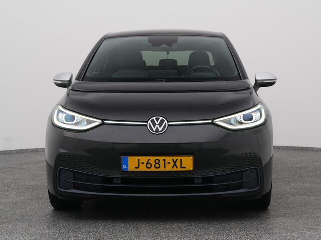 Volkswagen ID.3 First Plus 58 kWh | CAMERA | ADAPTIVE | STOEL- EN STUURVERW.